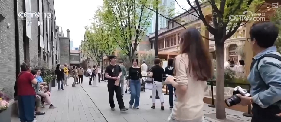 家具家居产业转型焕新、消耗场景上新……诸多利好储蓄积累发力为经济开展注入微弱动力(图2)